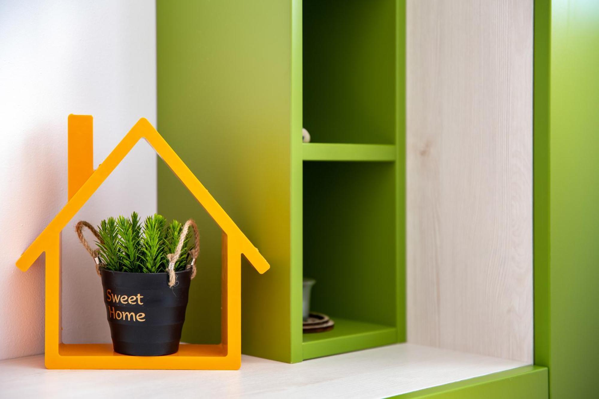 Springhome - Cozy Apartment With Balcony & Parking Brasov Luaran gambar