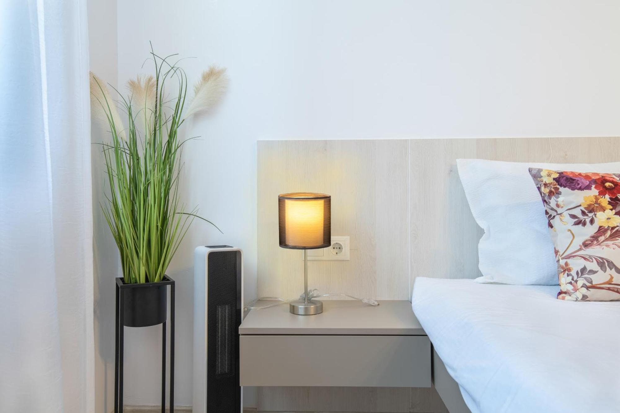 Springhome - Cozy Apartment With Balcony & Parking Brasov Luaran gambar